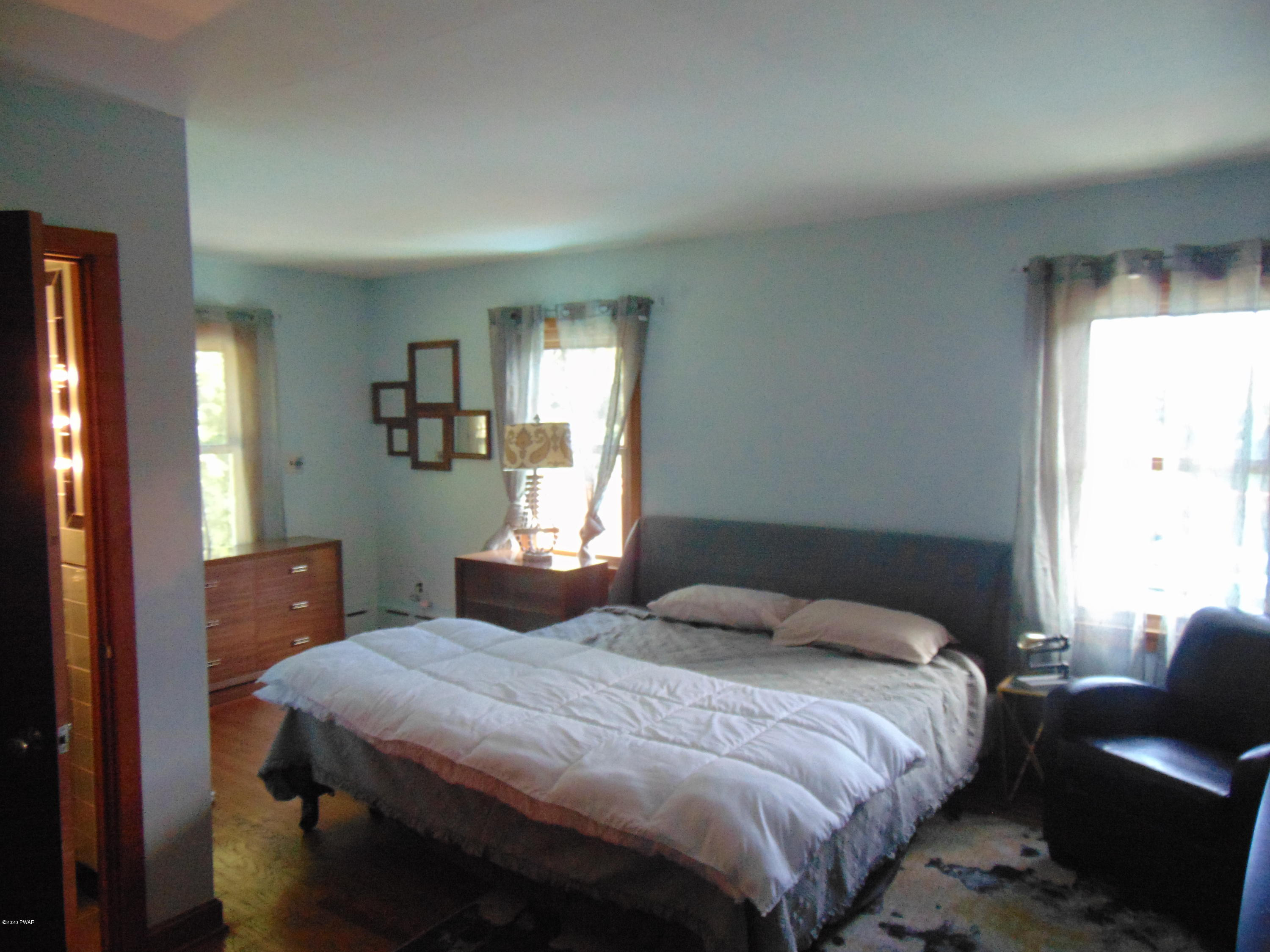 158 Hazelton Road Newfoundland, PA 18445 - Photo 20 of 31 DSC01149