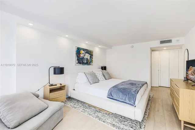 $5,000 | 1865 Brickell Avenue, Unit A1911, Miami, FL 33129