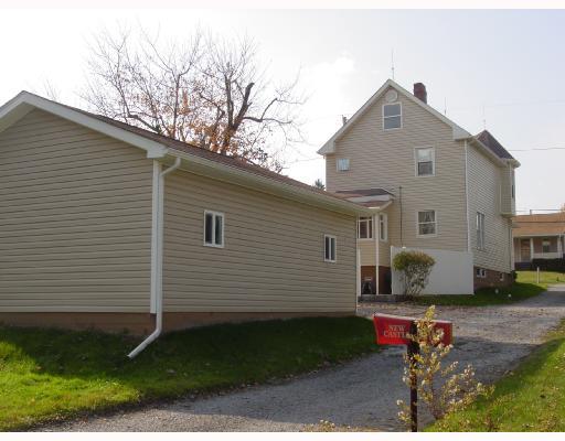 109 Sunnyside Road New Castle, PA 16102 - Photo 12 of 13 Exterior Back.