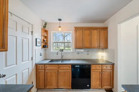 $559,000 | 238 Treutland Avenue, Nashville, TN 37207