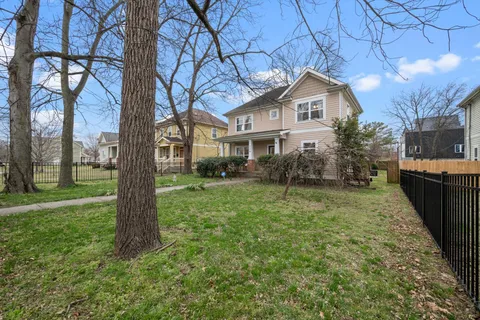 $559,000 | 238 Treutland Avenue, Nashville, TN 37207