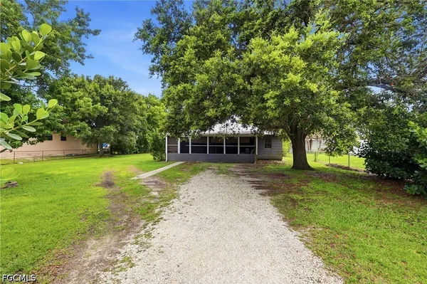$240,000 | 133 2nd Street, Naples, FL 34113