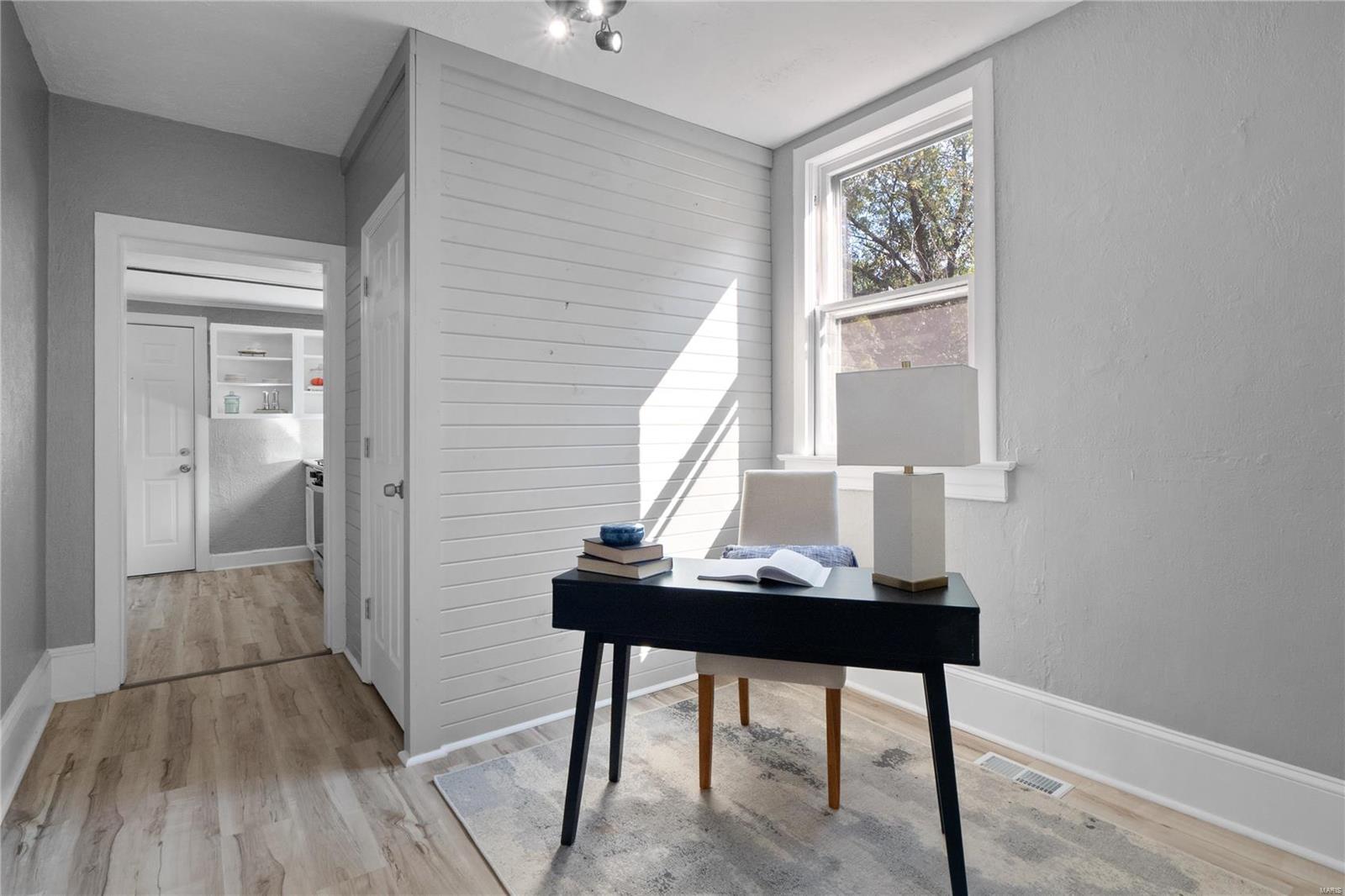 614 South Church Street Belleville, IL 62220 - Photo 7 of 31