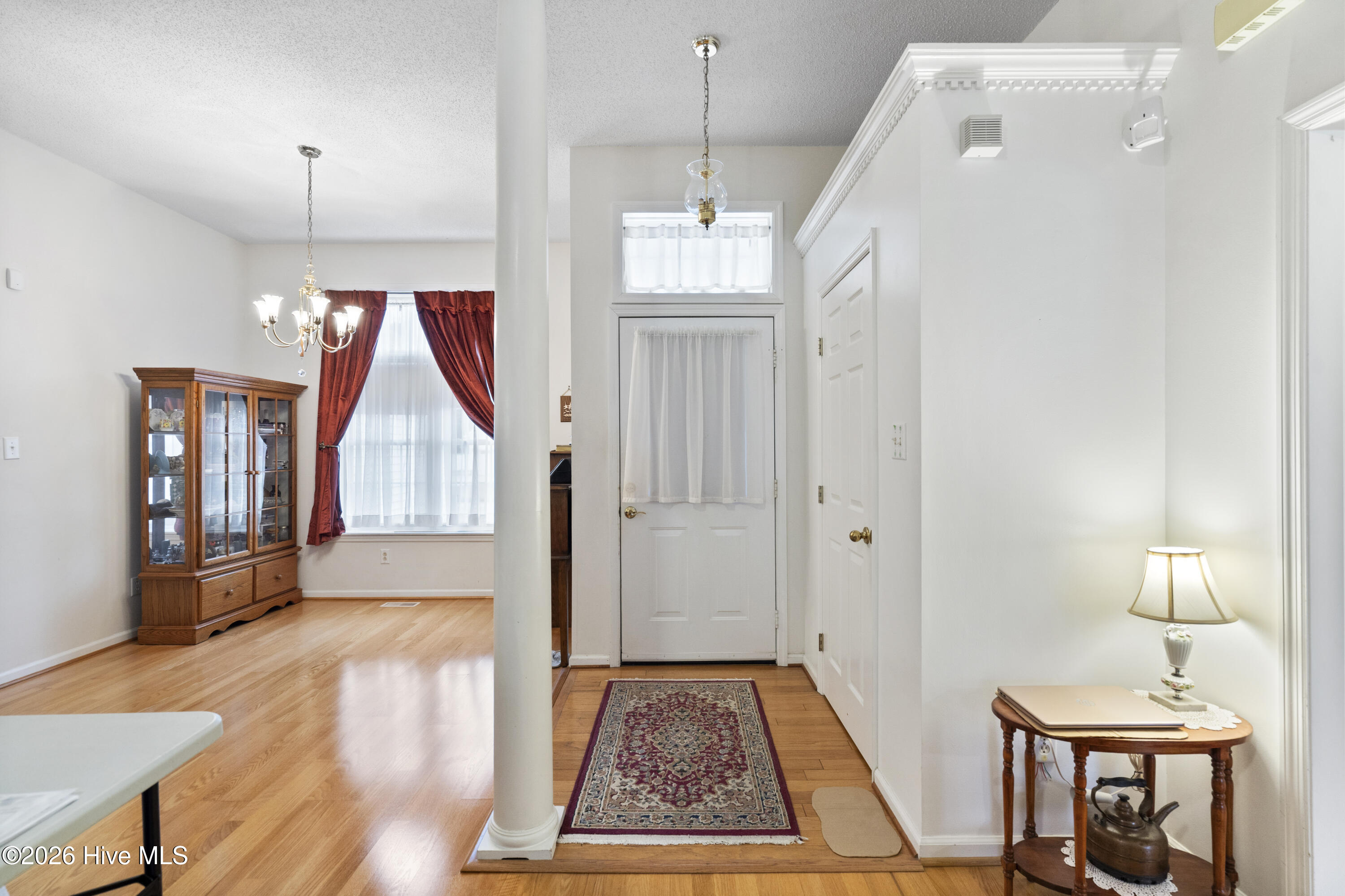 4211 Yarmouth Road New Bern, NC 28562 - Photo 2 of 25 Foyer/Front Door