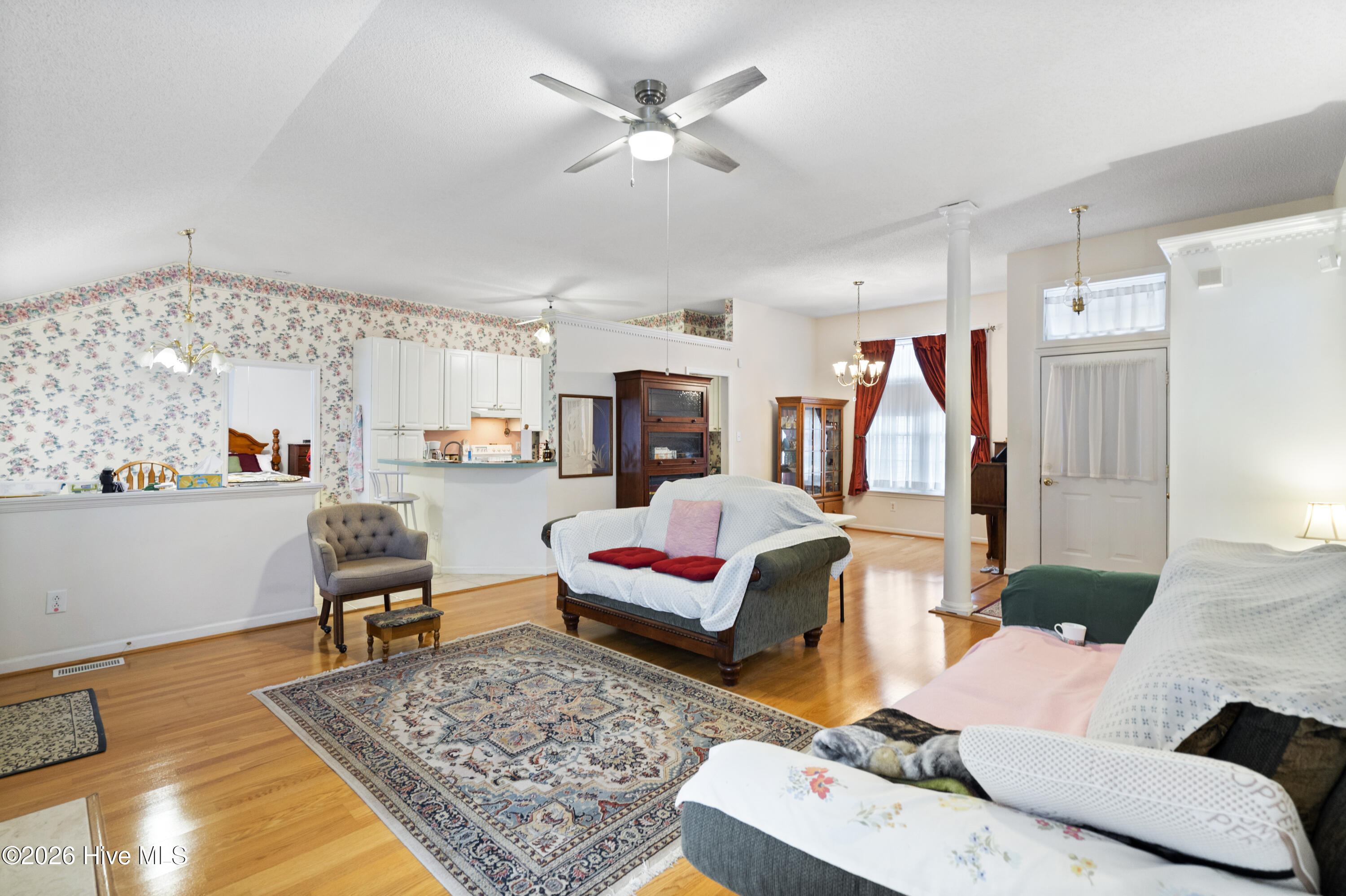 4211 Yarmouth Road New Bern, NC 28562 - Photo 6 of 25 Living Area(2)