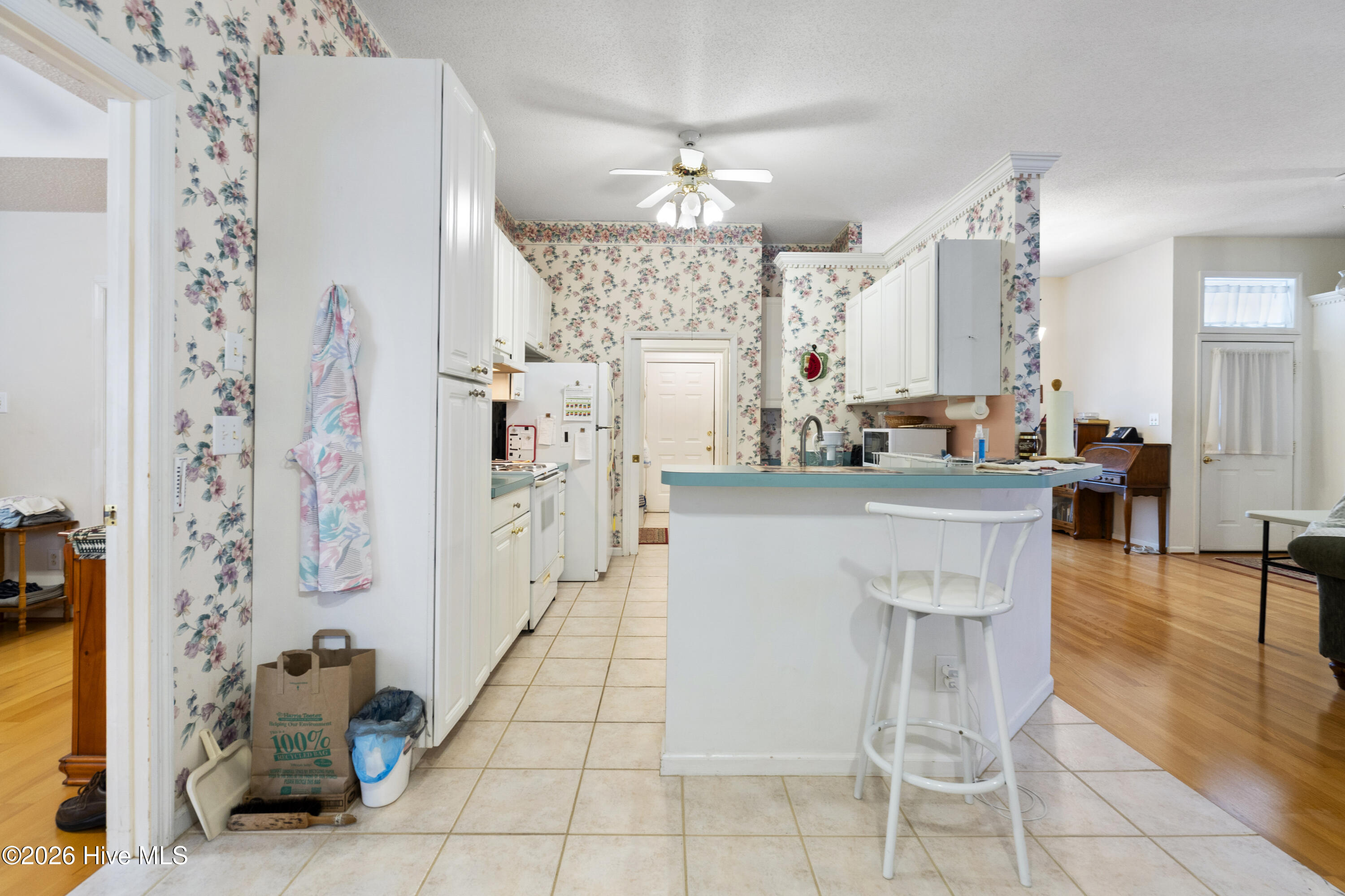 4211 Yarmouth Road New Bern, NC 28562 - Photo 7 of 25 Kitchen