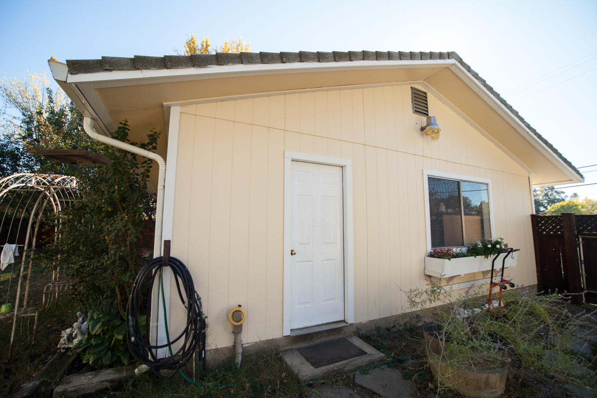 19837 Loop Street Anderson, CA 96007 - Photo 19 of 32 Backyard-3