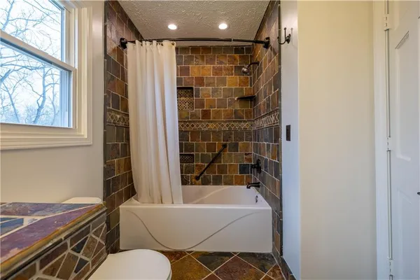 $429,500 | 15181 Chinnereth Estates, Savannah, MO 64485
