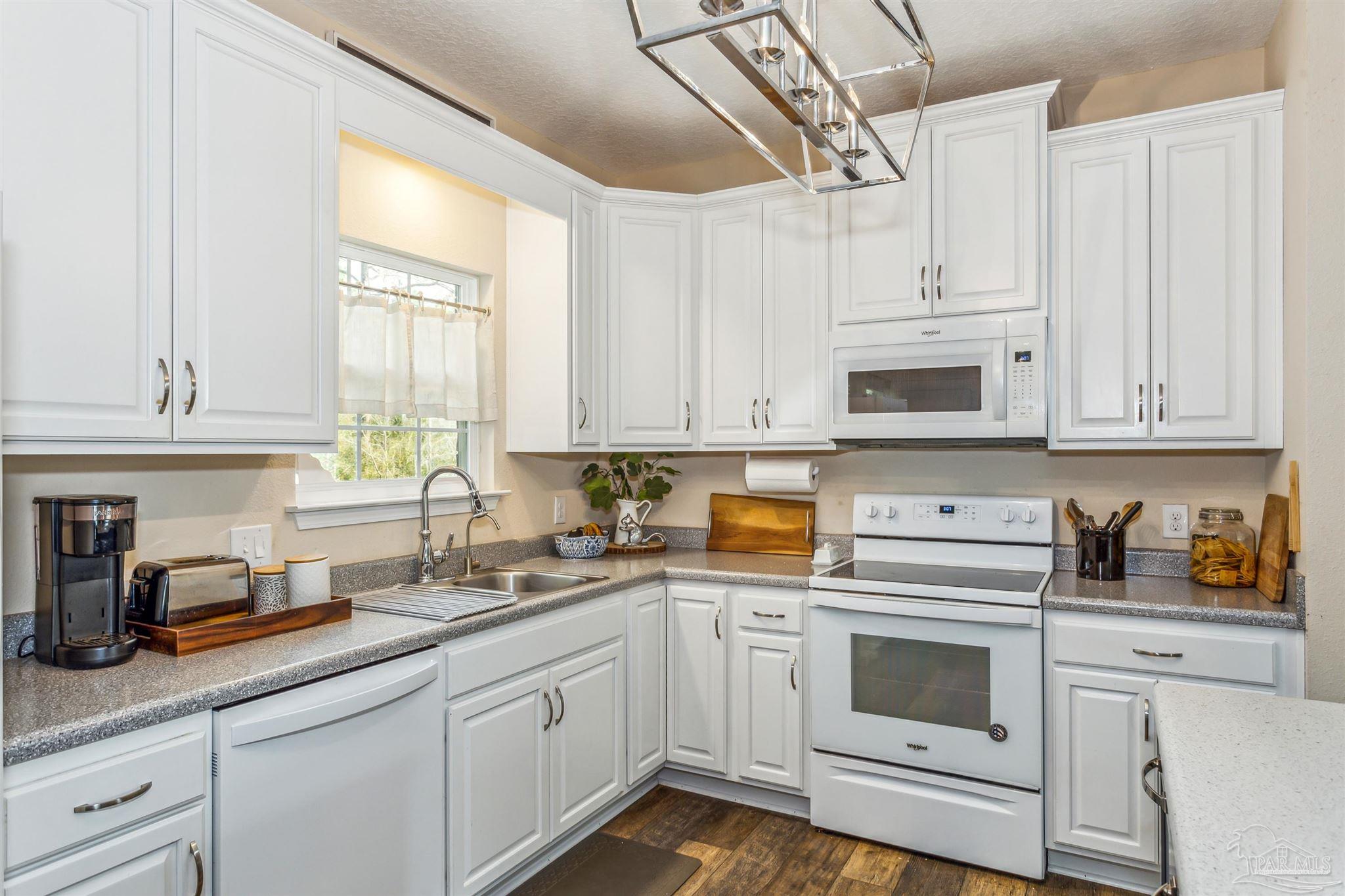 1234 Conference Road Cantonment, FL 32533 - Photo 12 of 35 Gallery Image 12