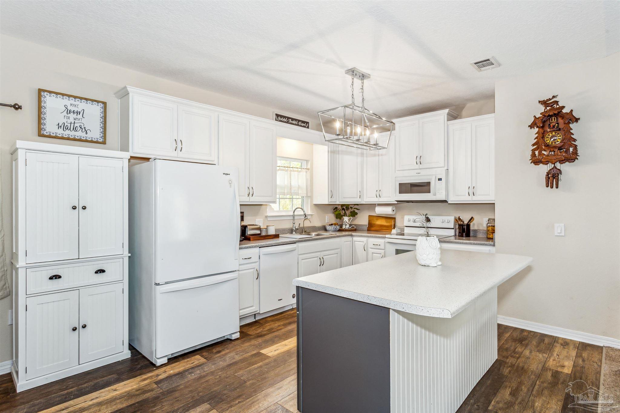 1234 Conference Road Cantonment, FL 32533 - Photo 10 of 35 Gallery Image 10