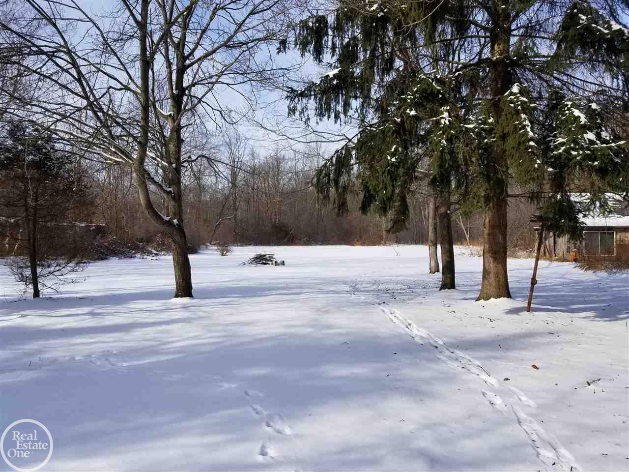 2641 Beach Port Port Huron, MI 48060 - Photo 18 of 21