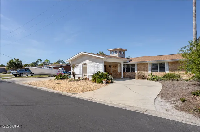 $1,900,000 | 419 Bay Shore Drive, Panama City Beach, FL 32407