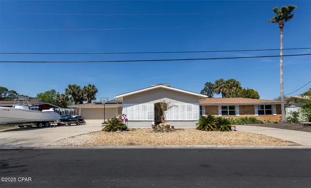 $1,900,000 | 419 Bay Shore Drive, Panama City Beach, FL 32407