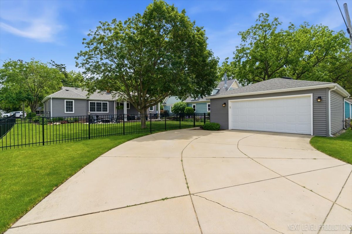 261 Main Street Oswego, IL 60543 - Photo 33 of 33