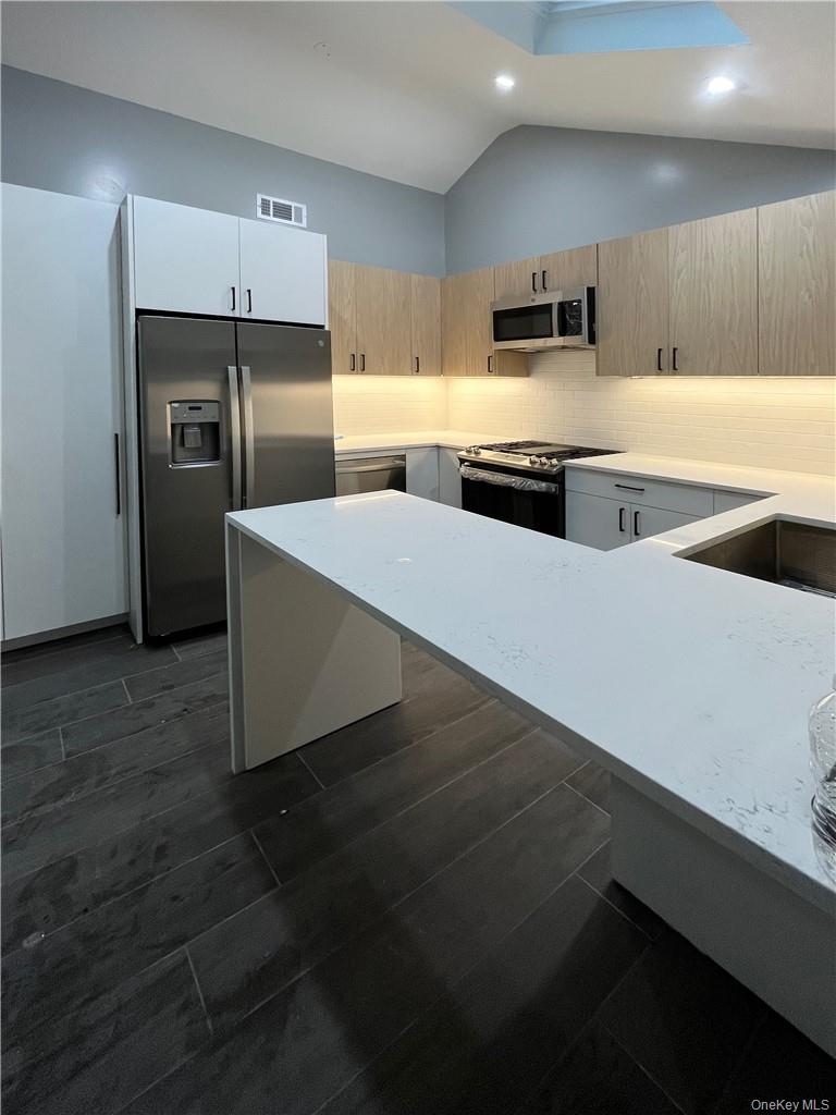 31 Riverside Avenue Haverstraw, NY 10927 - Photo 14 of 16