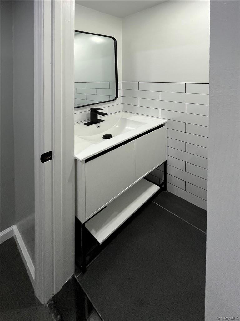 31 Riverside Avenue Haverstraw, NY 10927 - Photo 8 of 16