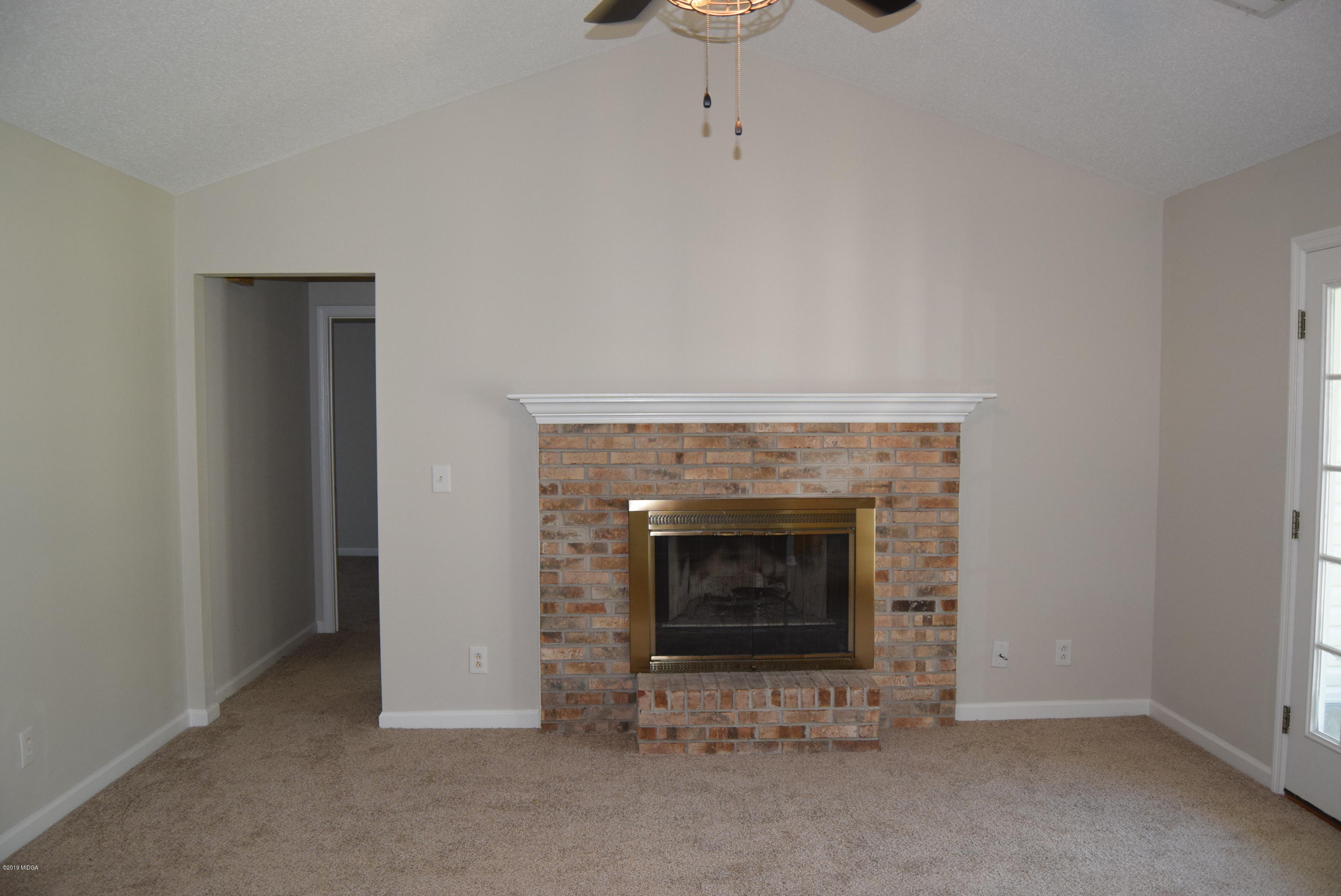 8427 Lower Thomaston Road Lizella, GA 31052 - Photo 3 of 24 DSC_0154