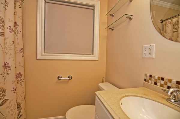 18 Fairbrook Road Framingham, MA 01701 - Photo 10 of 18 Gallery Image 10