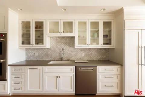 $2,895,000 | 300 North Swall Drive, Unit 354, Beverly Hills, CA 90211