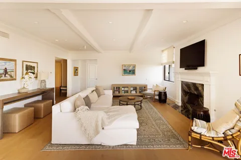$2,895,000 | 300 North Swall Drive, Unit 354, Beverly Hills, CA 90211