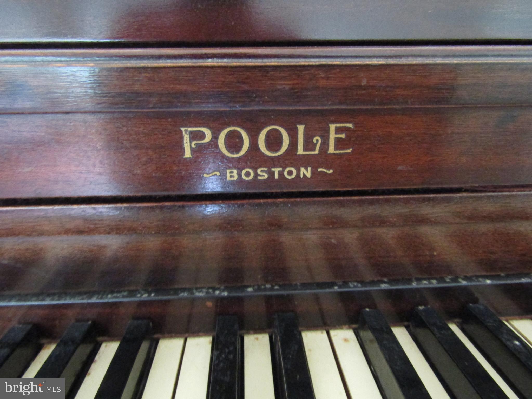 2 Reds Lane West Grove, PA 19390 - Photo 23 of 32 Poole of Boston piano