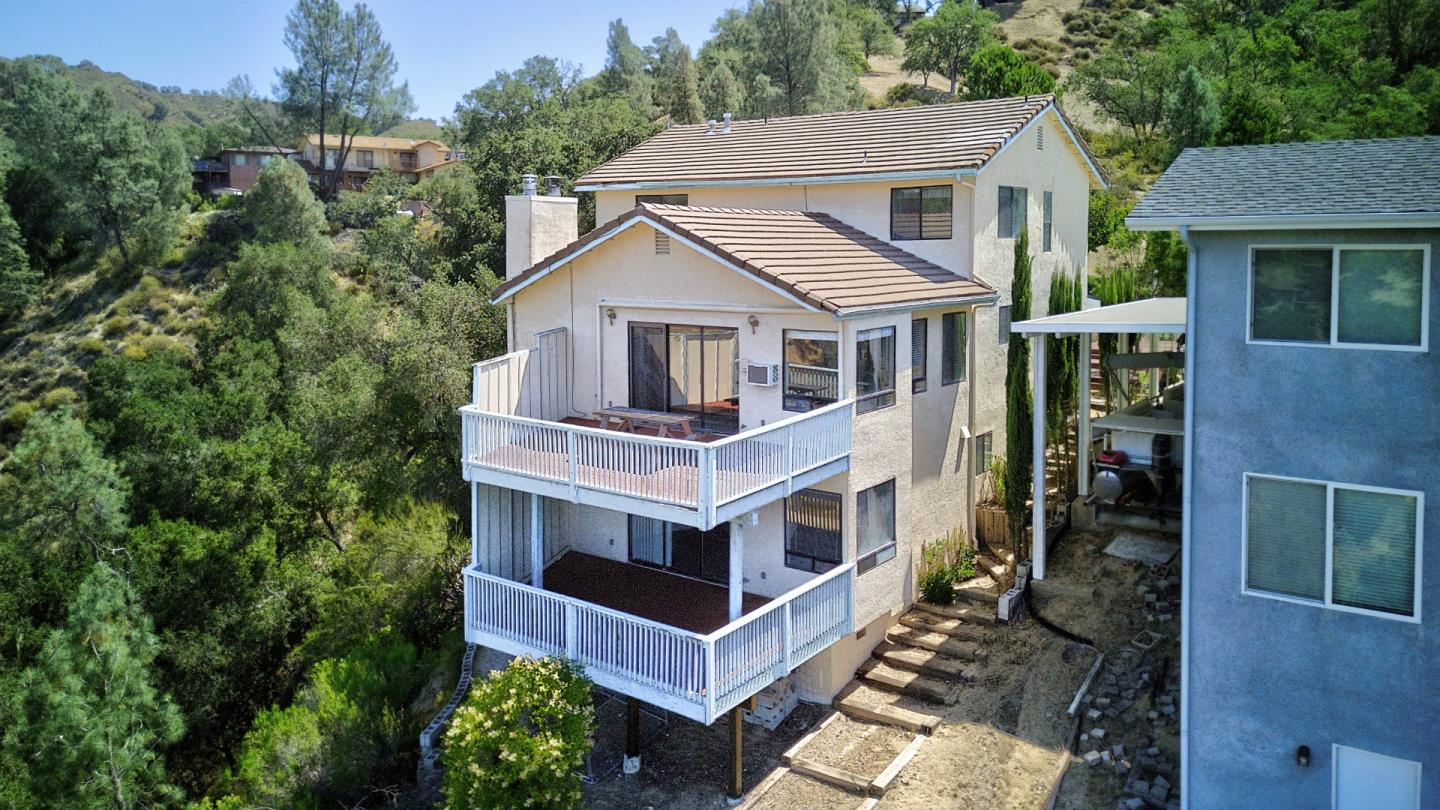 2537 Shoreline Road Bradley, CA 93426 - Photo 3 of 49
