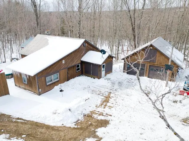 $194,900 | 1861 Greenfield Road, Greenbush, ME 04418