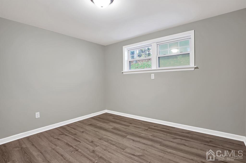 41 Merker Drive Edison, NJ 08837 - Photo 28 of 35 Bedroom