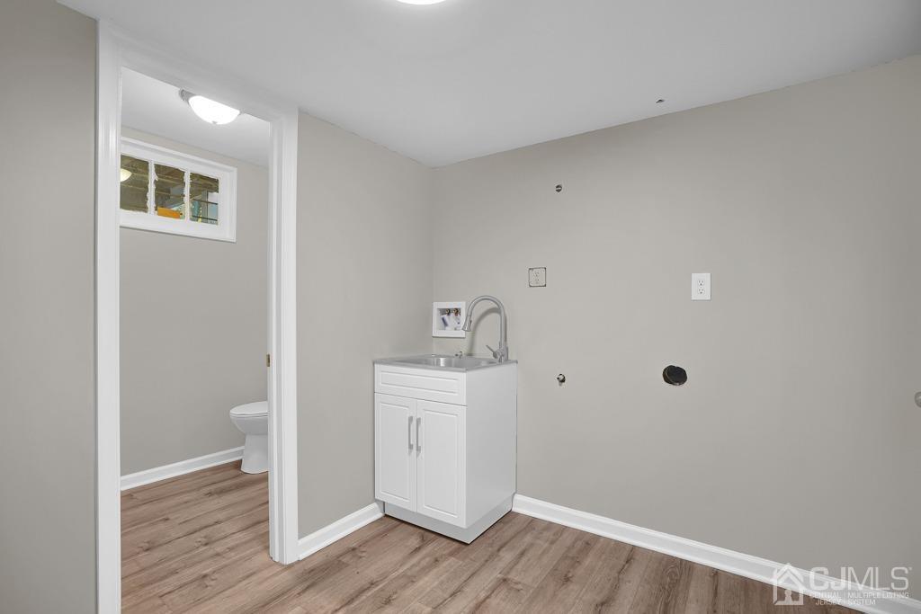 41 Merker Drive Edison, NJ 08837 - Photo 30 of 35 Laundry room