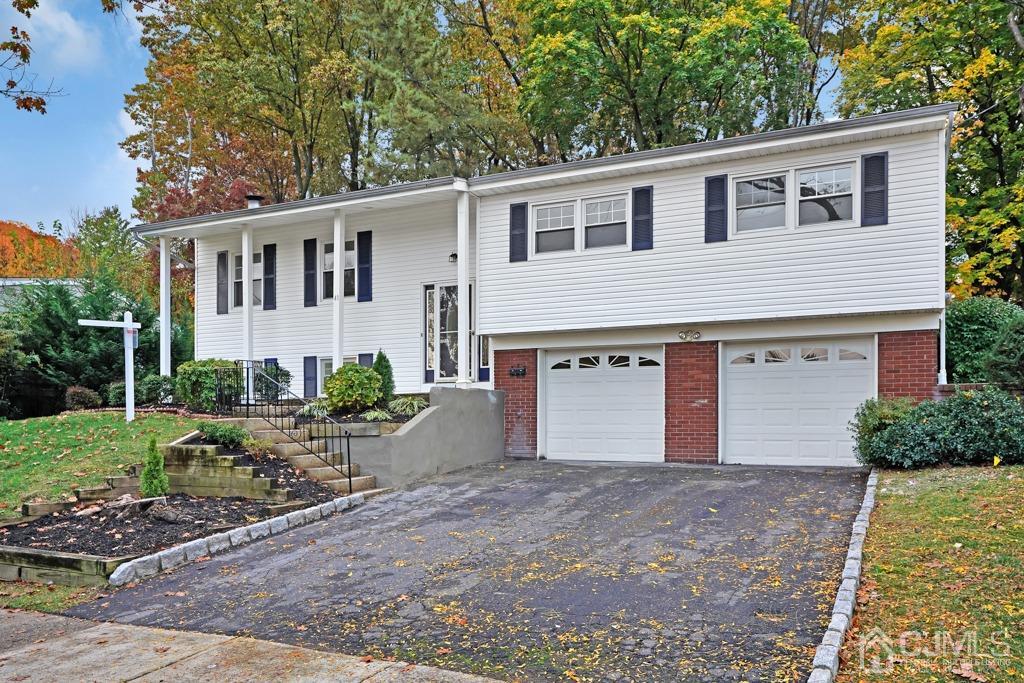 41 Merker Drive Edison, NJ 08837 - Photo 3 of 35 Front of house