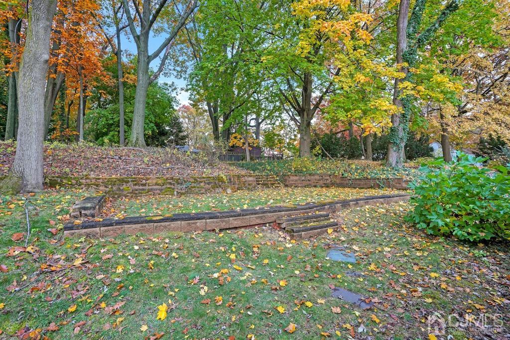 41 Merker Drive Edison, NJ 08837 - Photo 33 of 35 back yard