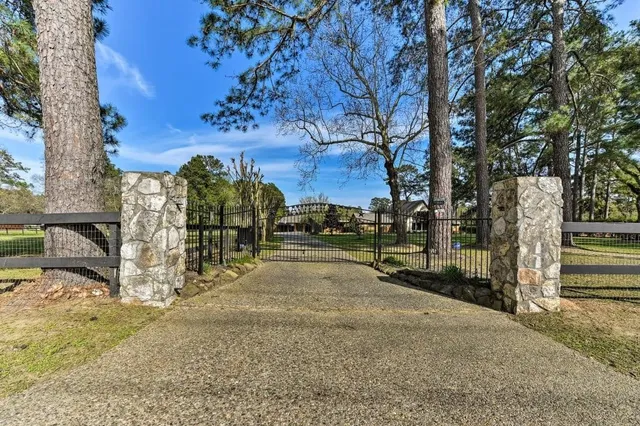 $999,000 | 33542 Wright Road, Magnolia, TX 77355