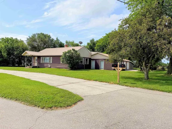 $189,000 | 1733 South Marquette Road, Prairie du Chien, WI 53821