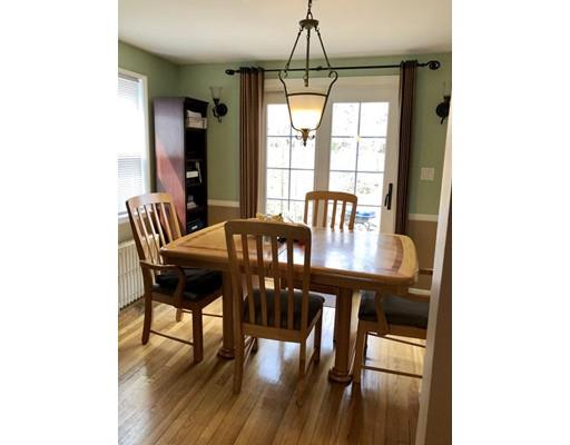 39 Braeburn Road Boston, MA 02136 - Photo 4 of 17