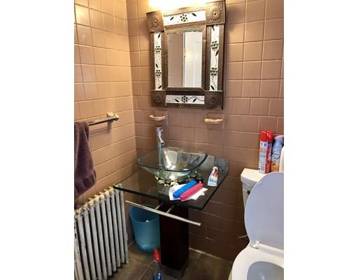 39 Braeburn Road Boston, MA 02136 - Photo 9 of 17