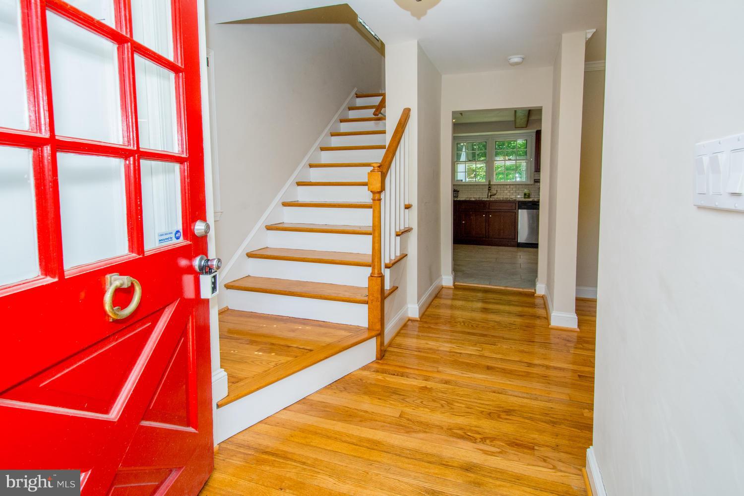 2302 Pickwick Road Baltimore, MD 21207 - Photo 7 of 30 Welcome!