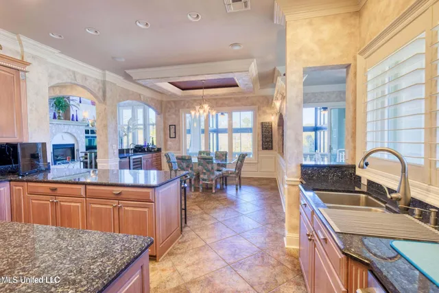 $1,590,000 | 8230 Maunalani Place, Diamondhead, MS 39525