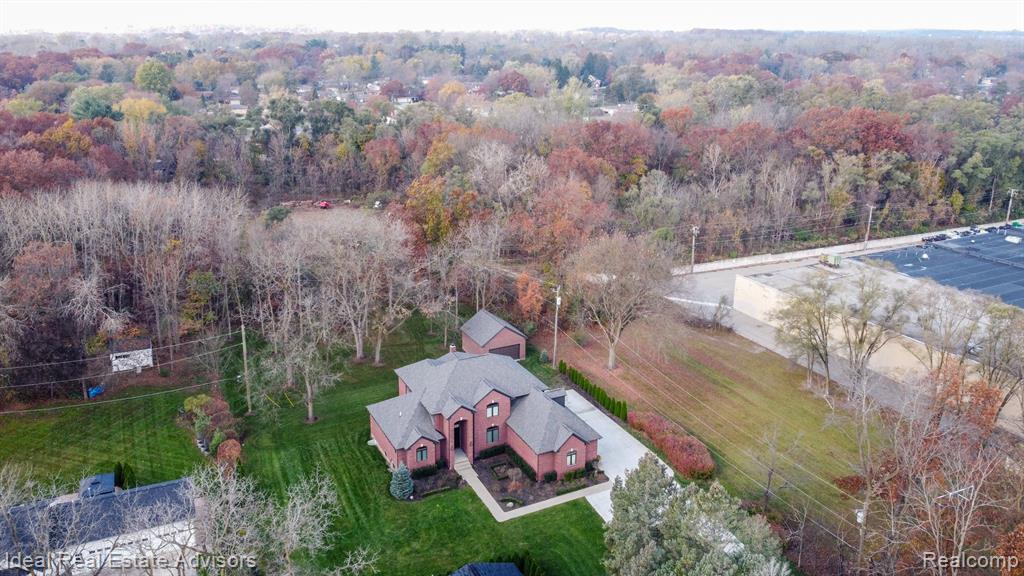 52679 Shelby Road Utica, MI 48316 - Photo 56 of 64 Gallery Image 56