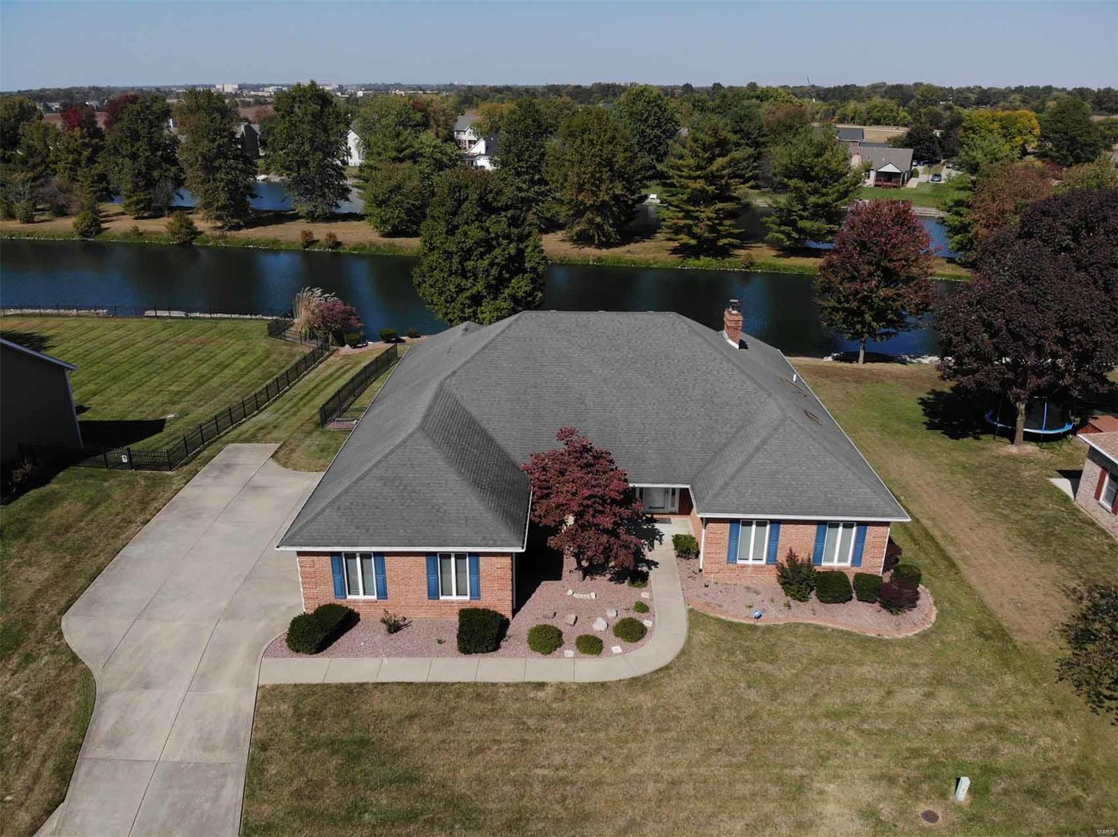 3719 Rhett's Landing Belleville, IL 62221 - Photo 1 of 26 Gallery Image 1