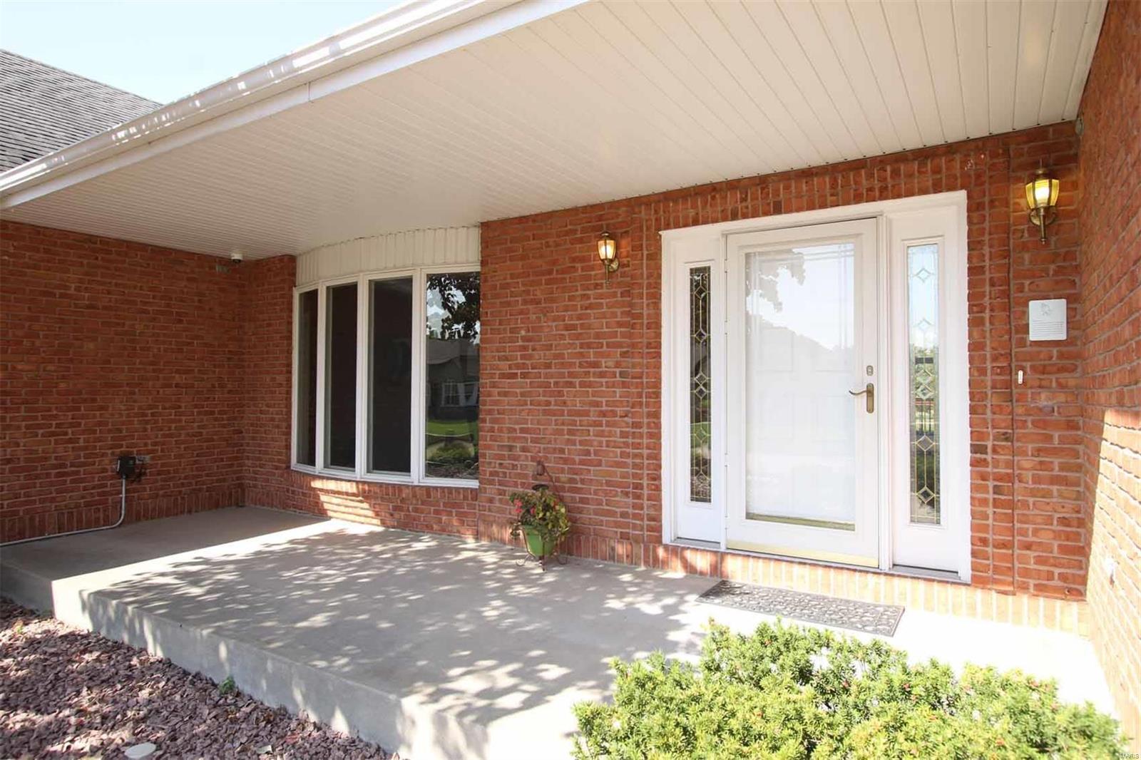 3719 Rhett's Landing Belleville, IL 62221 - Photo 4 of 26 Gallery Image 4