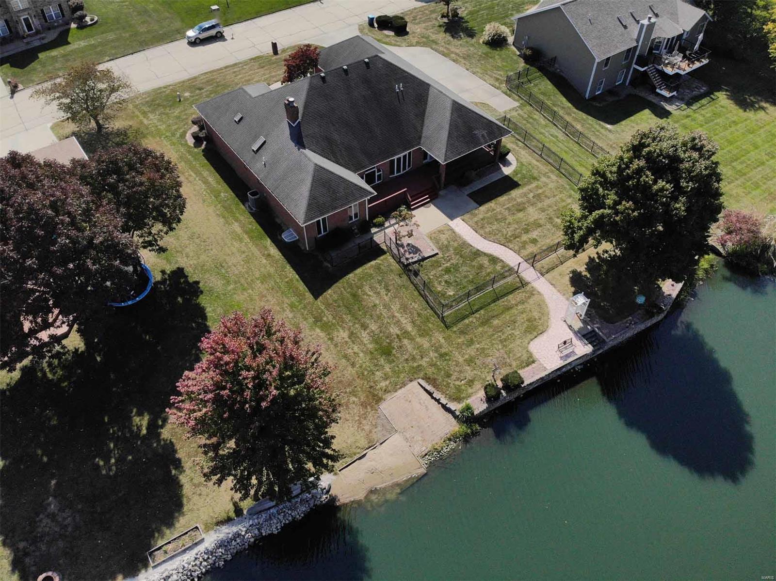 3719 Rhett's Landing Belleville, IL 62221 - Photo 5 of 26 Gallery Image 5