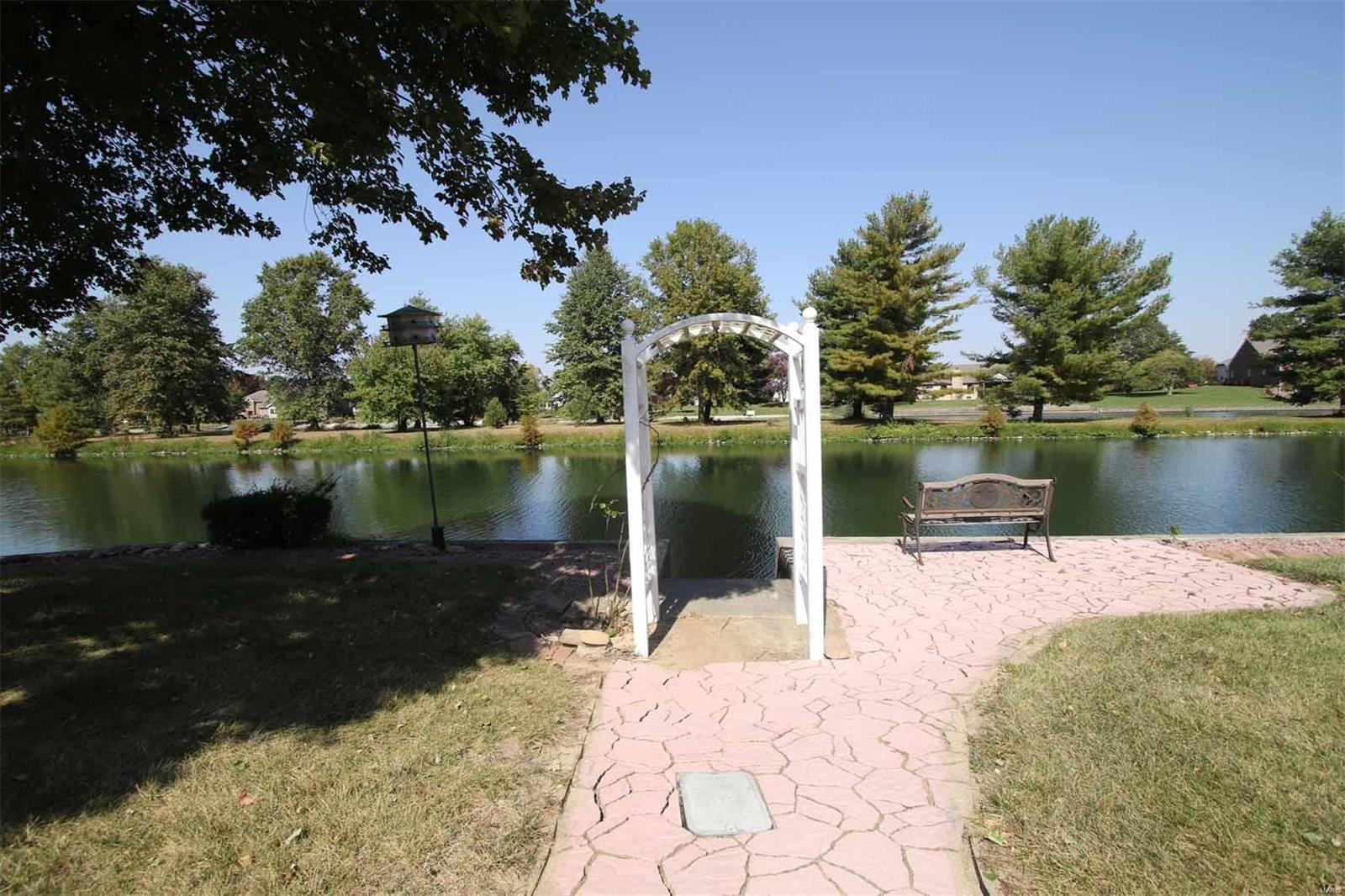 3719 Rhett's Landing Belleville, IL 62221 - Photo 6 of 26 Gallery Image 6