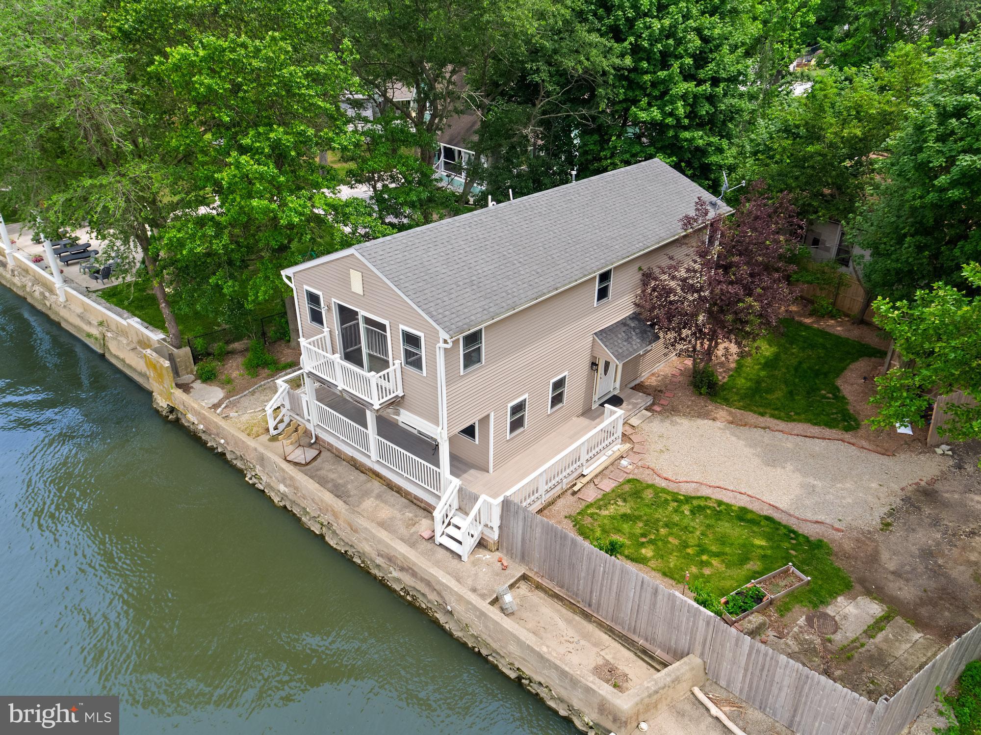 1 Risner Avenue Penns Grove, NJ 08069 - Photo 34 of 45 a aerial view of house with a yard