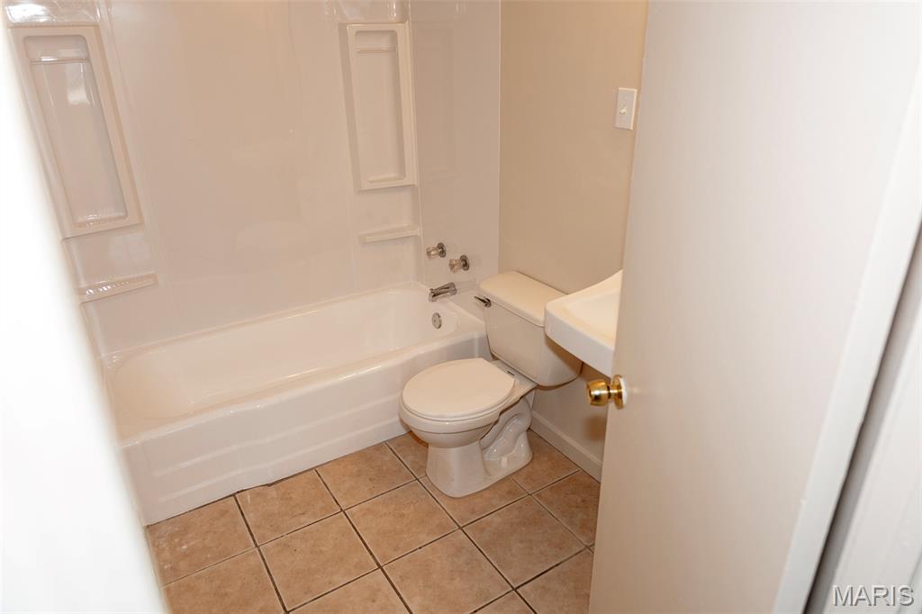 12 Helen Court Cahokia, IL 62206 - Photo 13 of 20