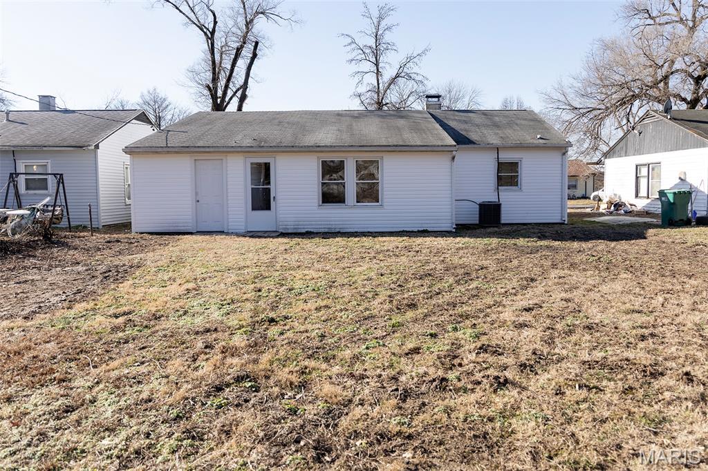 12 Helen Court Cahokia, IL 62206 - Photo 16 of 16