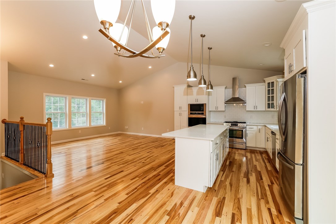 366 Chopmist Hill Road Glocester, RI 02814 - Photo 11 of 31