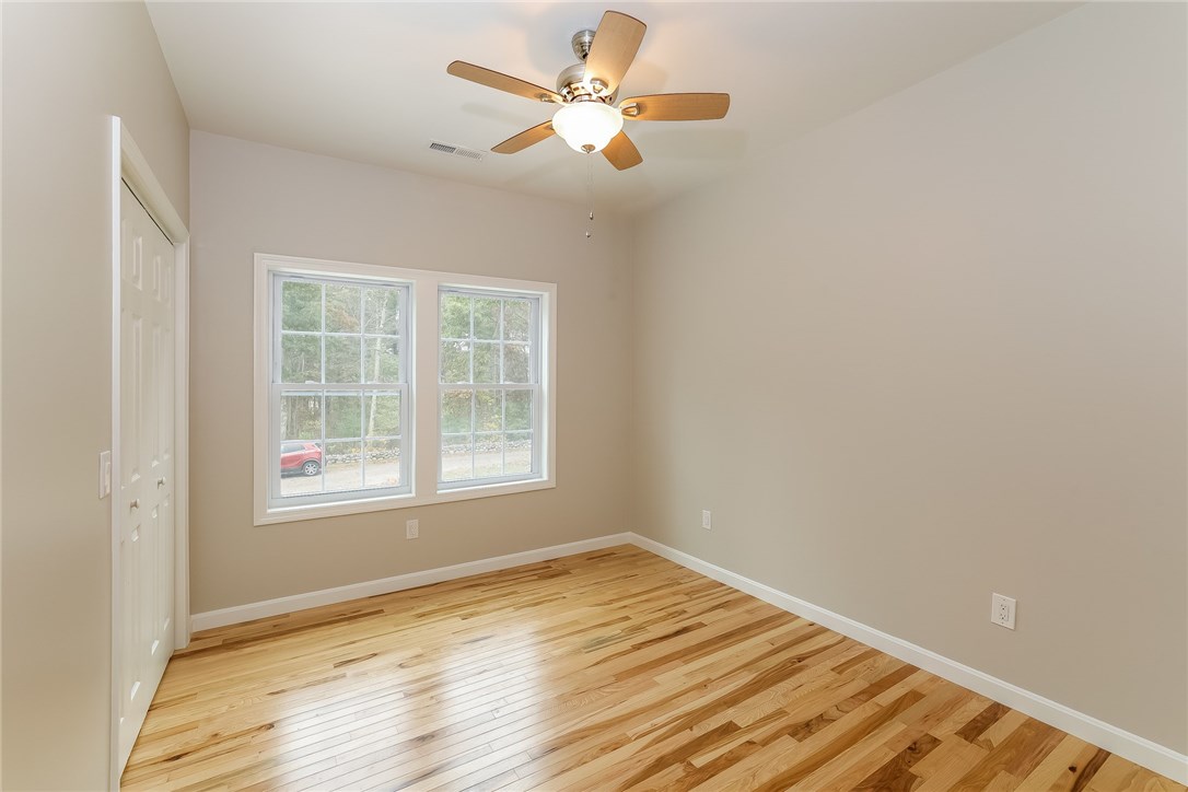 366 Chopmist Hill Road Glocester, RI 02814 - Photo 14 of 31