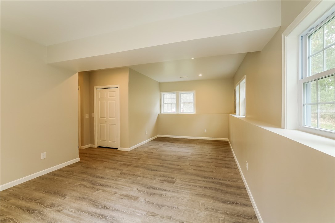366 Chopmist Hill Road Glocester, RI 02814 - Photo 21 of 31