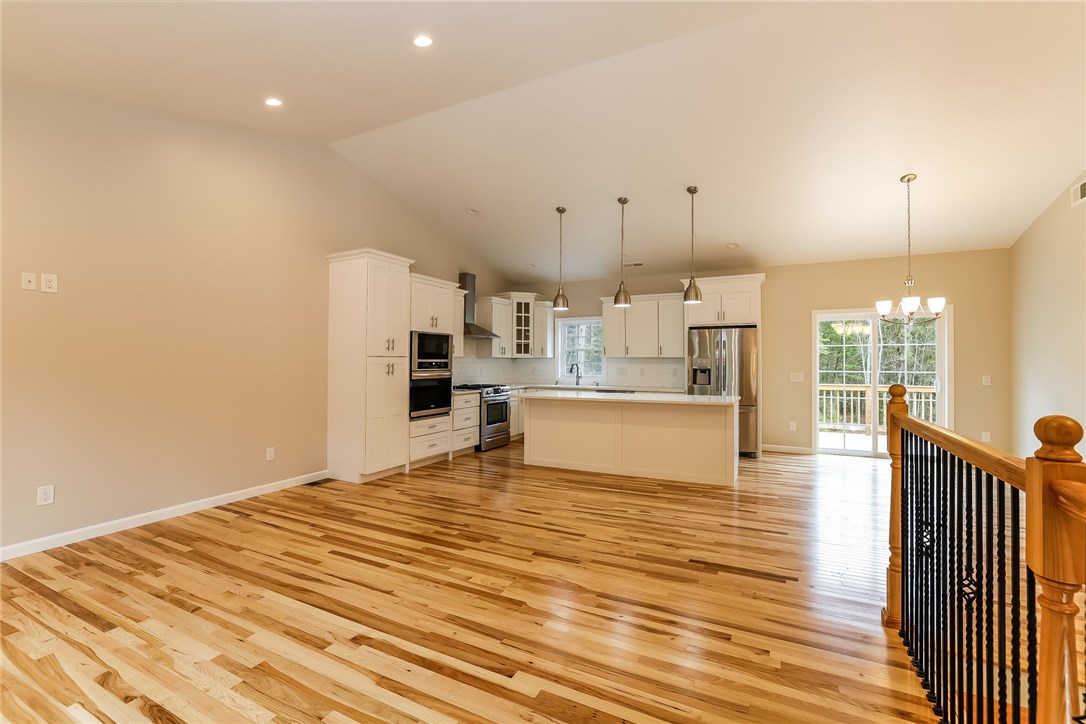 366 Chopmist Hill Road Glocester, RI 02814 - Photo 9 of 31