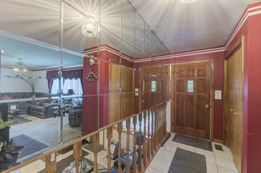 768 George Street Bensenville, IL 60106 - Photo 9 of 37